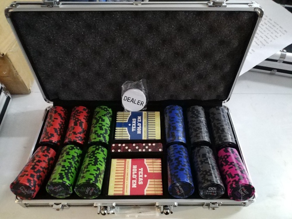 poker set 300 with PU LEATHER CASE