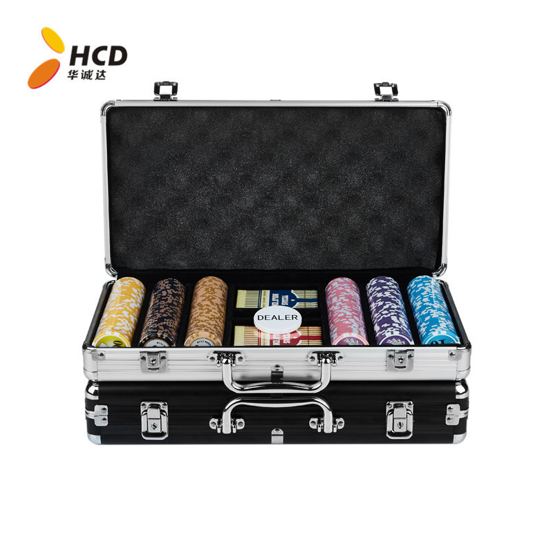 poker set 300 with PU LEATHER CASE