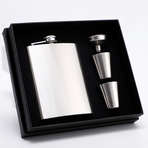 304 stainless steel 8oz various styles portable and convenient small wine pot outdoor set hip flask cigar