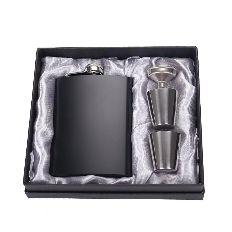 304 stainless steel 8oz various styles portable and convenient small wine pot outdoor set hip flask cigar