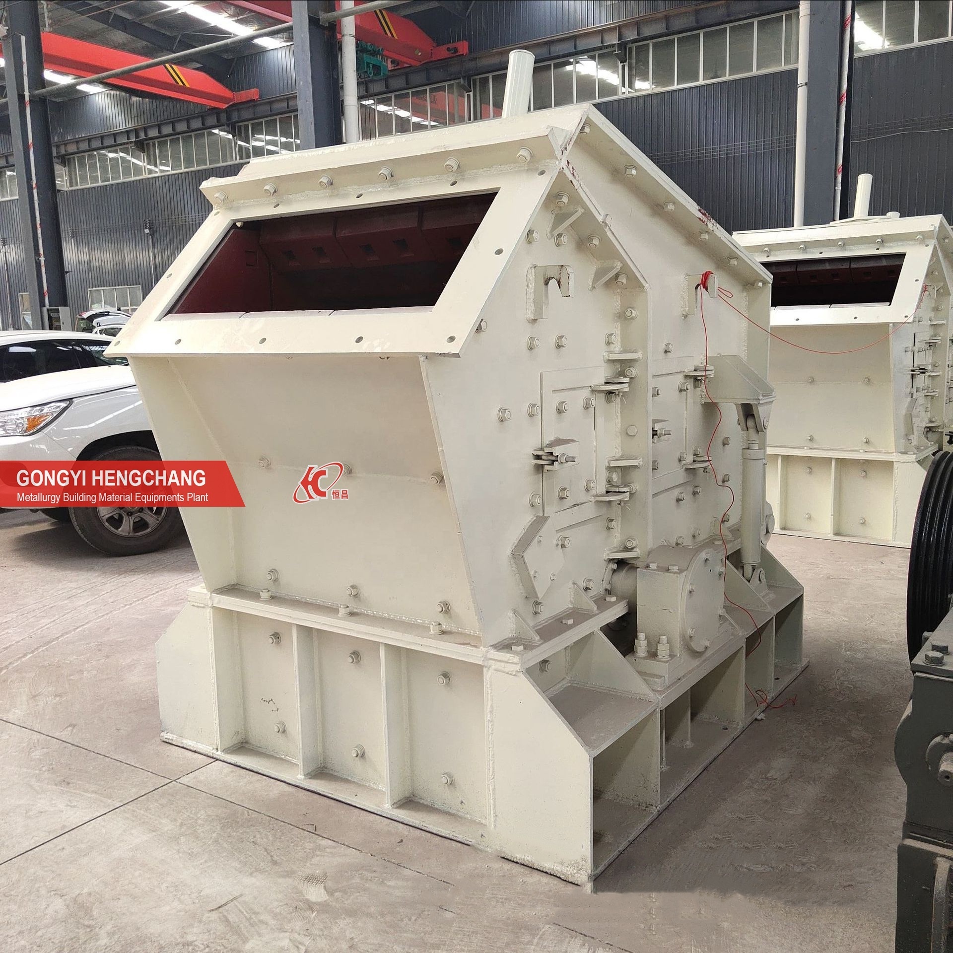 Factory Customized Vertical Shaft Impact Crusher Stone Rock Compound Mobile Impact Crusher Primary Machine Price