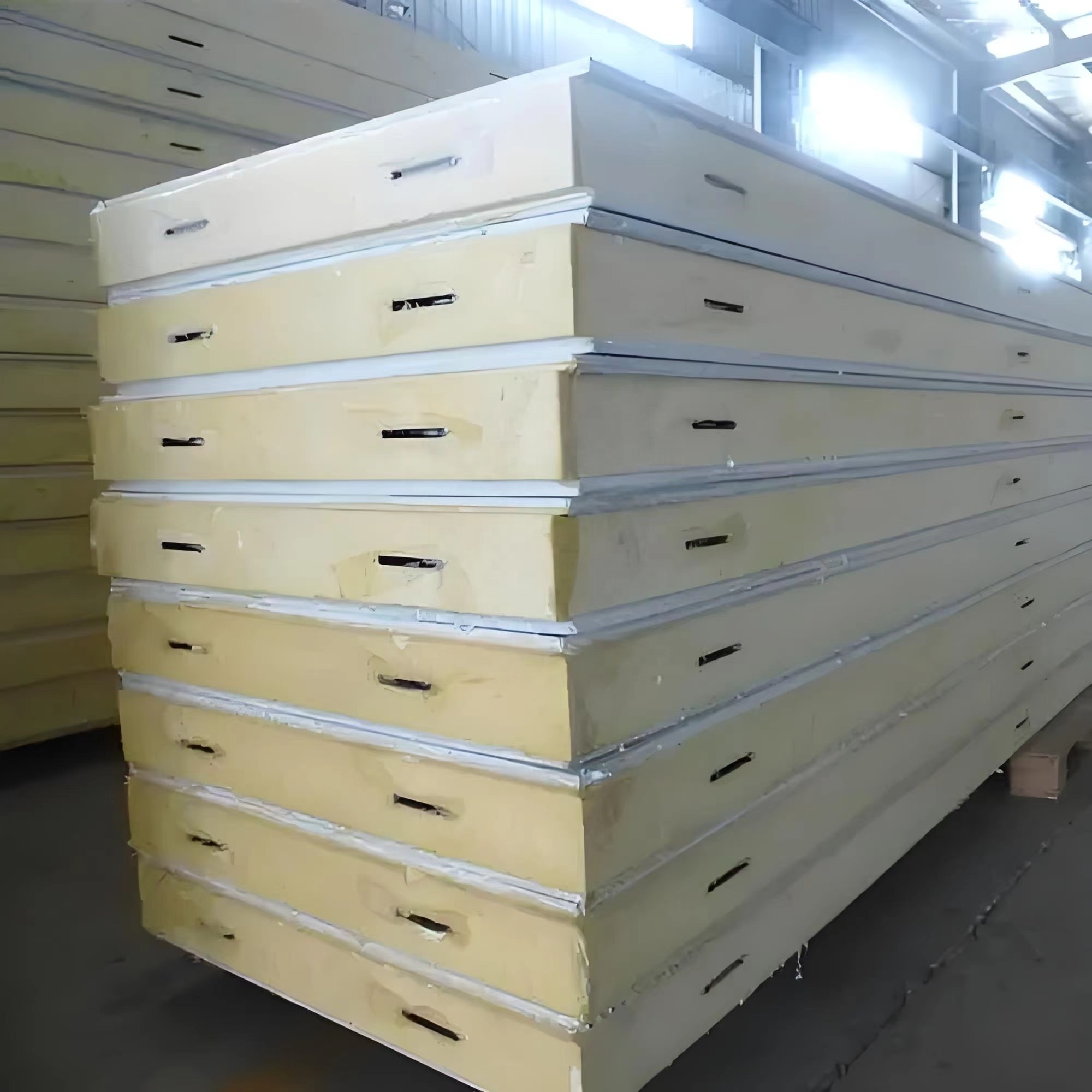 Factory Customized Sandwich Panels For Roofs And Walls Easy To Install Best Price Sandwich Panels