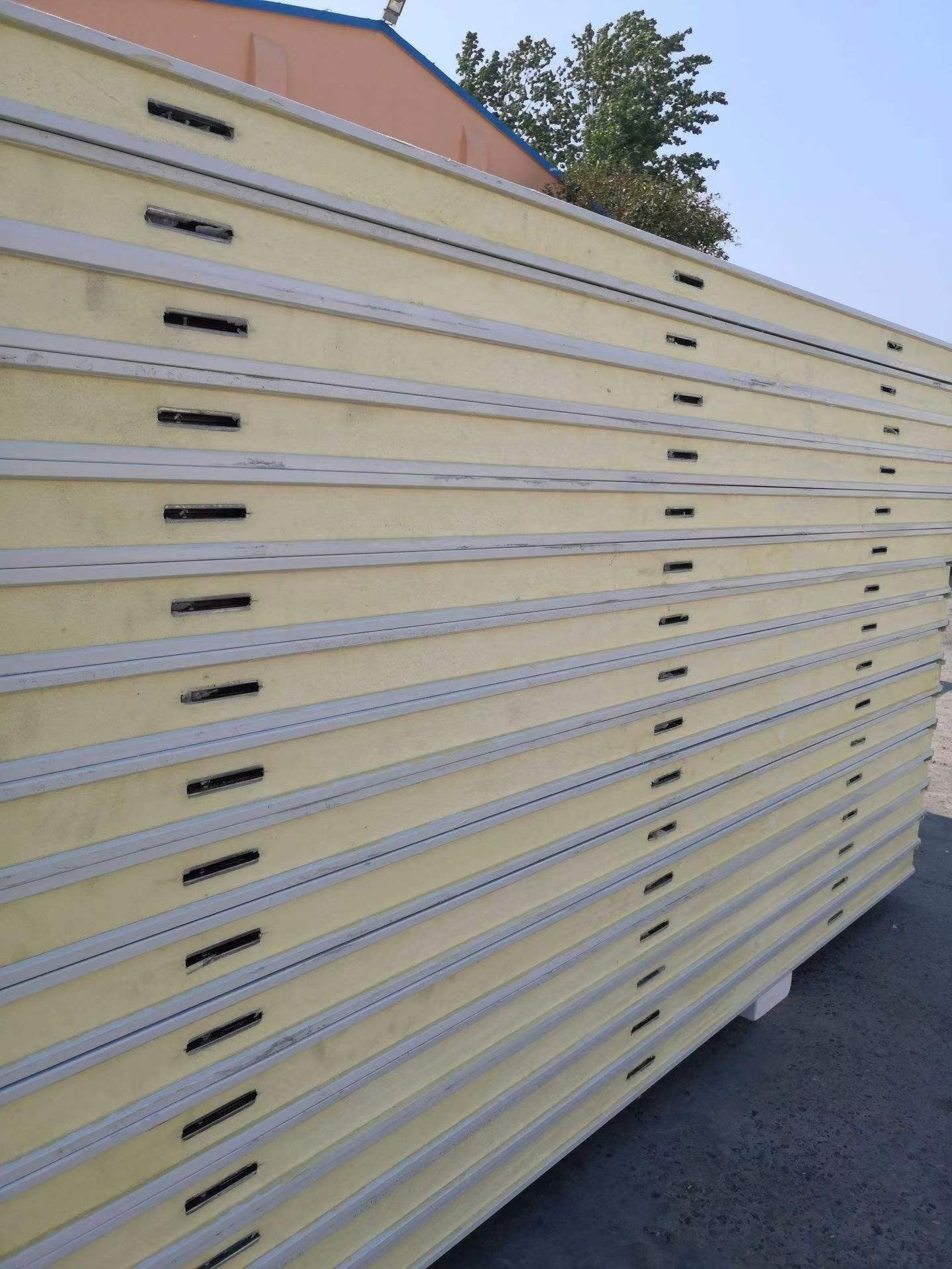 Factory Customized Sandwich Panels For Roofs And Walls Easy To Install Best Price Sandwich Panels