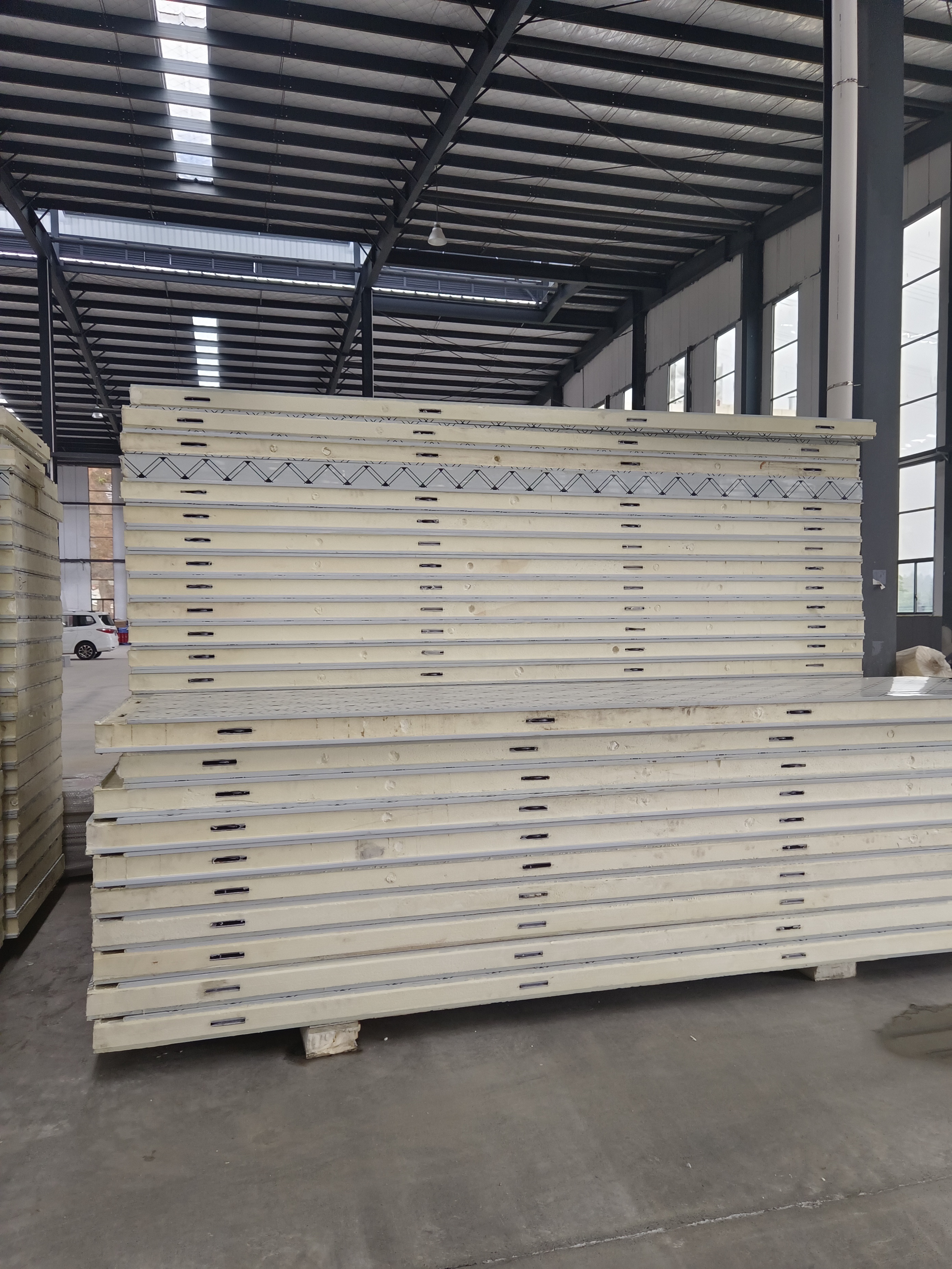 Factory Customized Sandwich Panels For Roofs And Walls Easy To Install Best Price Sandwich Panels