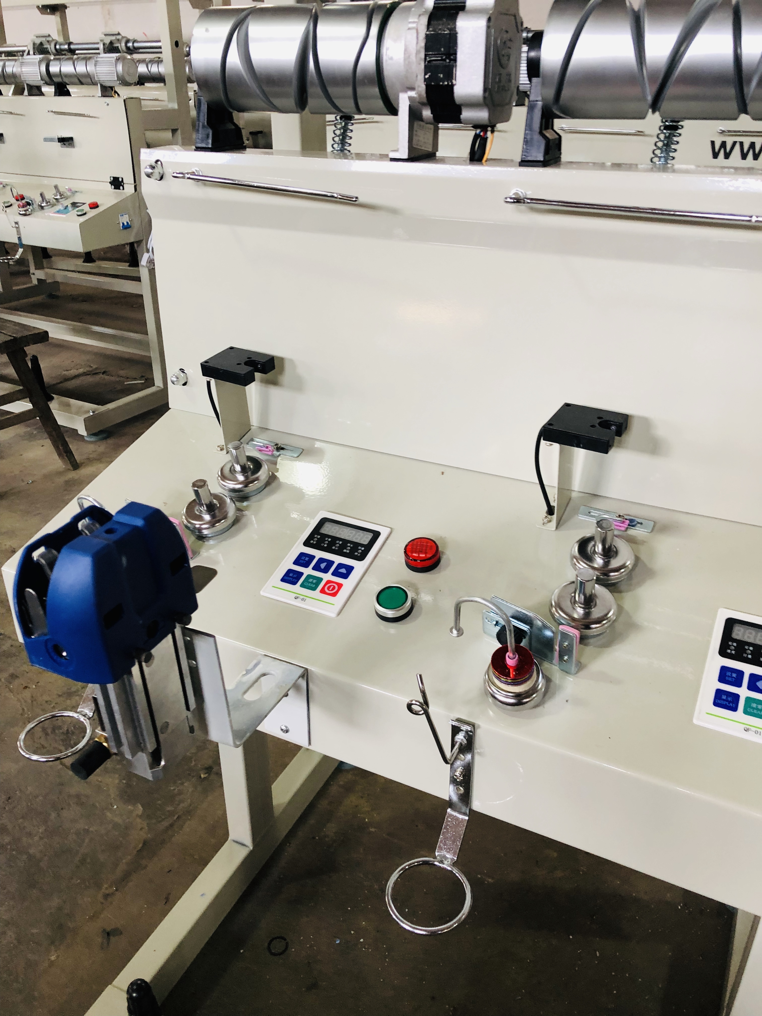 Automatic yarn knotter machine ,yarn  Splicer