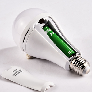 Factory direct sale good quality portable led bulb high brightness easy control chargeable long life emergency light