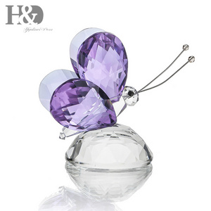 H&D Crystal Flying Butterfly with Crystal Base Figurine Collection Cut Glass Ornament Statue Animal Collectible Paperweight