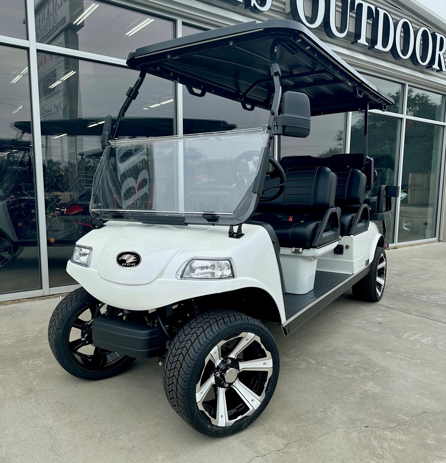 Wholesale HDK EVOLUTION farm electric car 6 Seat Wheel Lithium Battery Electric Golf Cart For Sale