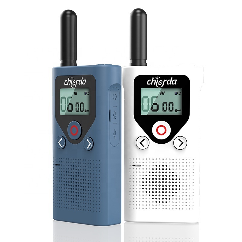 Chierda high quality lisecense-free CD18P handheld analog radio CE FCC 3km walkie talkies with LCD display