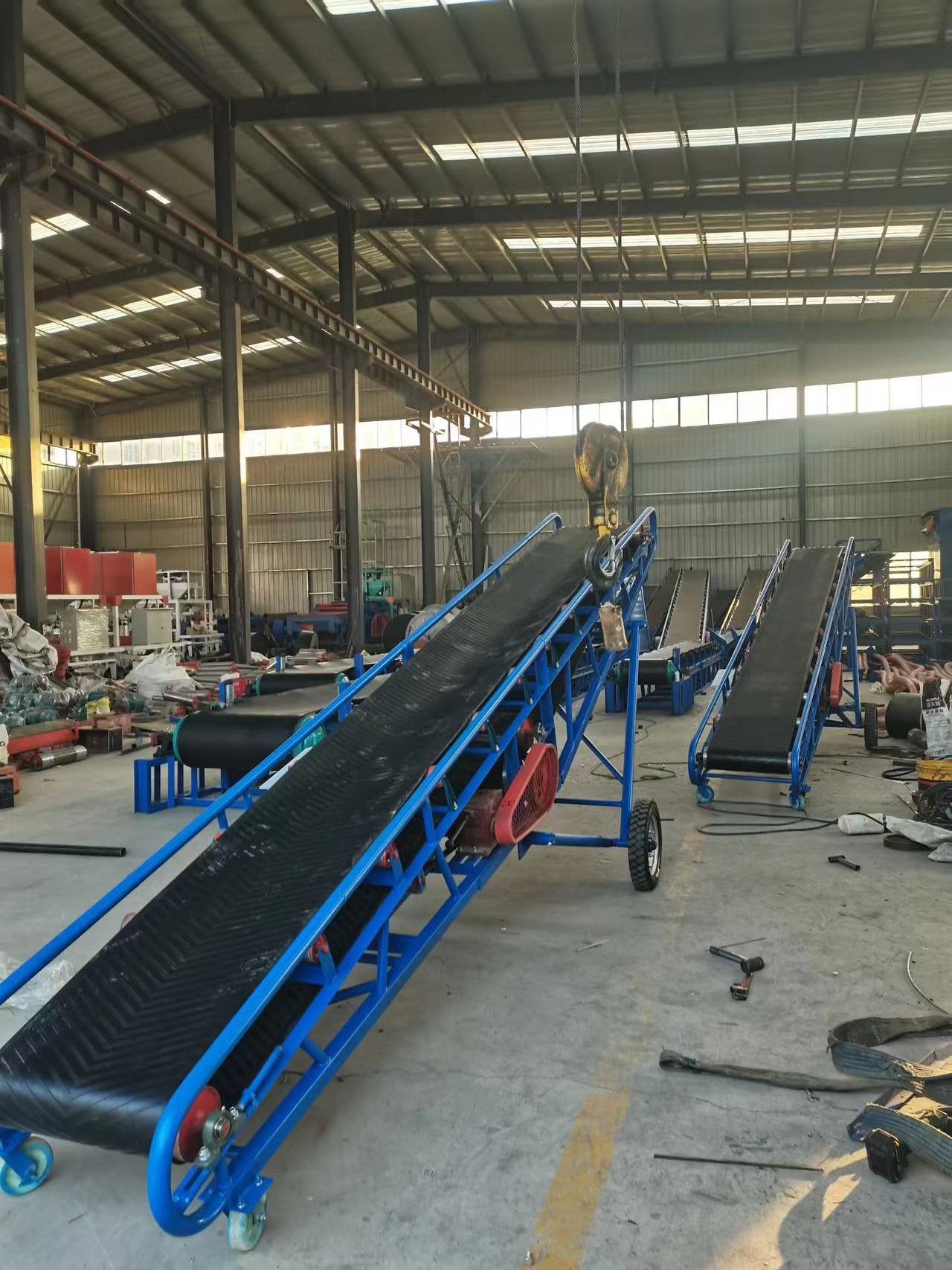 Factory Supply 500mm 600mm 800mm Width Black Rubber Portable Belt Conveyor for Truck Loading Unloading