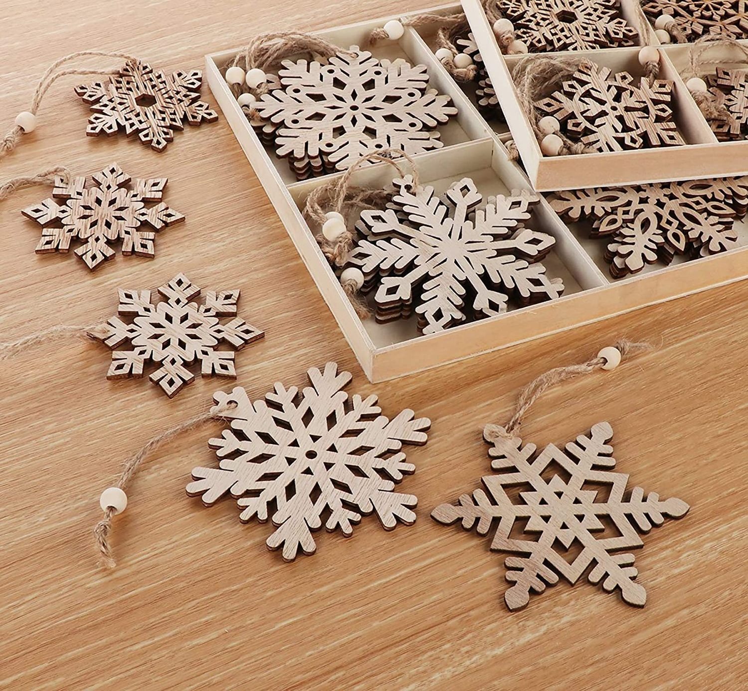 Wooden snowflake decorations 10.16 cm Christmas tree decorations Country decorations Wooden crafts