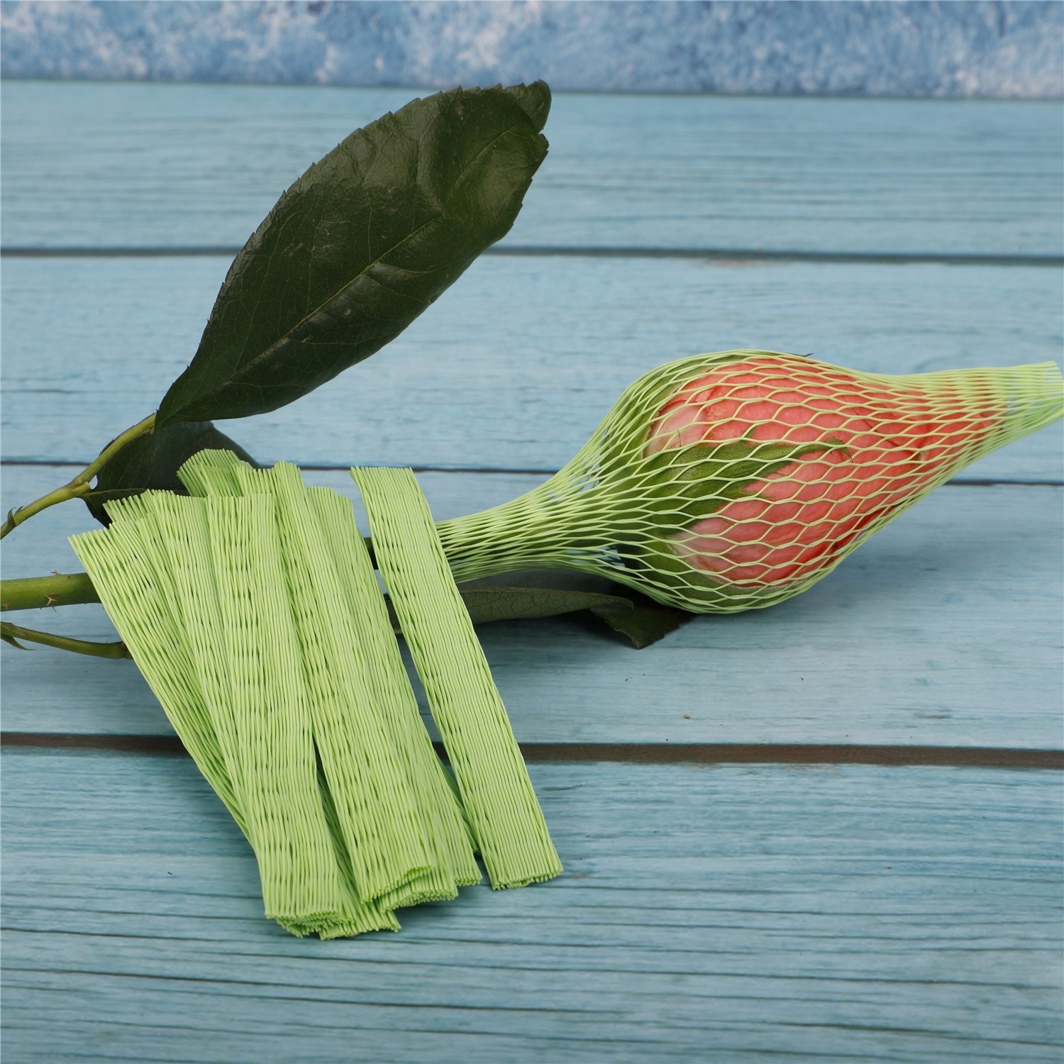 Compostable & Biodegradable Netting Bags  Flower Degradable & Compostable Safe Plastic Rose Bud Protection Netting DLA-1-07