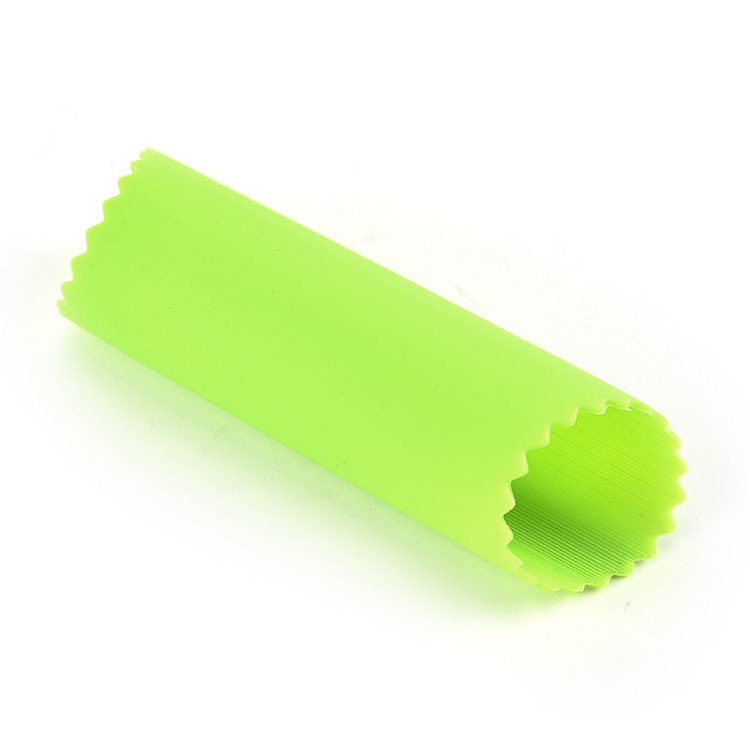 Kitchen Gadgets Garlic Roller Stripper Peeling Tube Upgrade Roll Tube Garlic Peeler Silicone