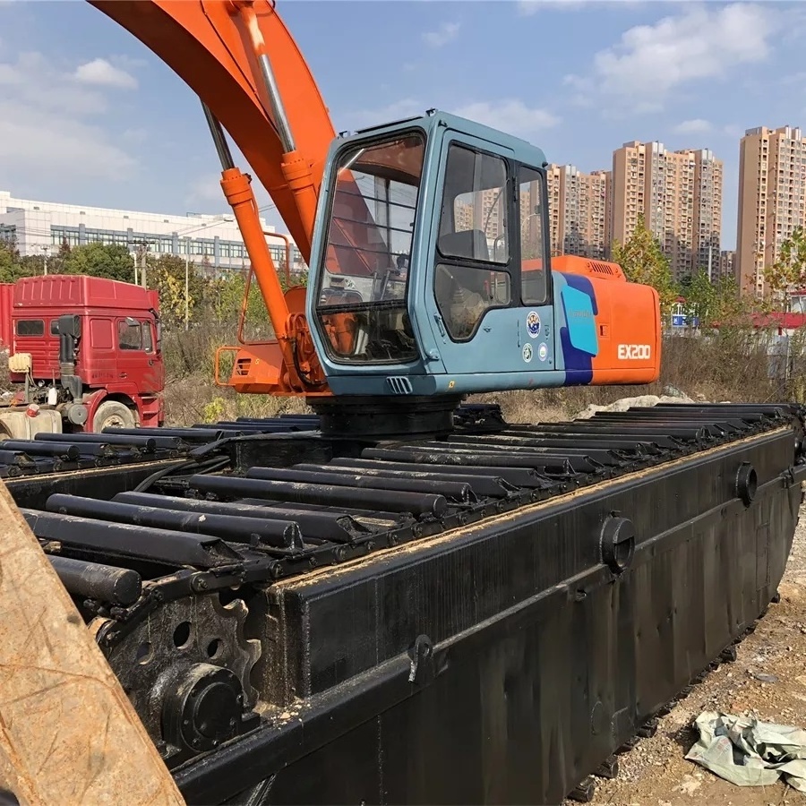 Japan made 20 ton used hitachi amphibious marsh buggy excavator price ex200 ex200lc ex210 ex220