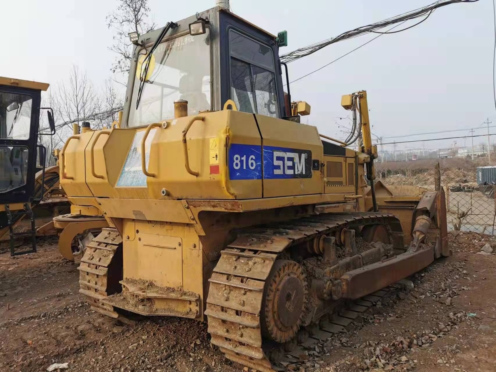 17 ton 4.3 cbm chinese famous brand used sem 816 bulldozer with ripper and winch on sale sem816