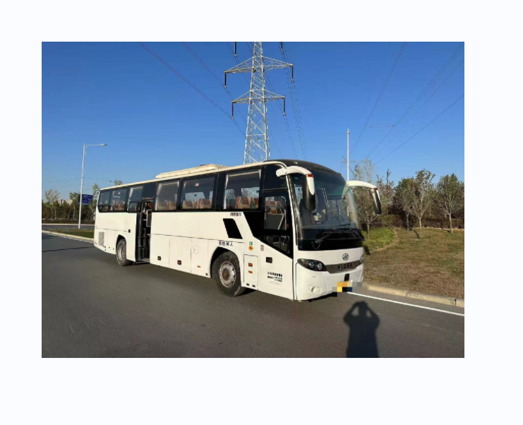 Low price used long distance bus /coach /touring Bus 50 seats low mileage  for Higer bus