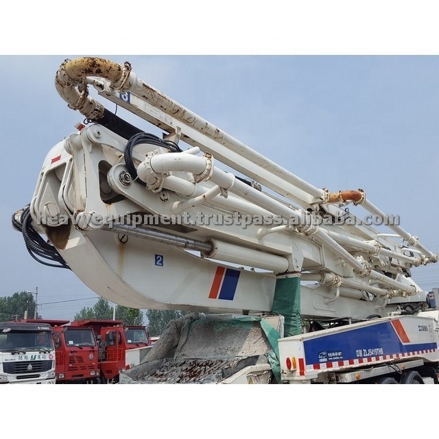 Used Zoomlion Concrete Pump Truck 37m 42m 48m 52m Truck Mounted Pump For Concrete For Sale