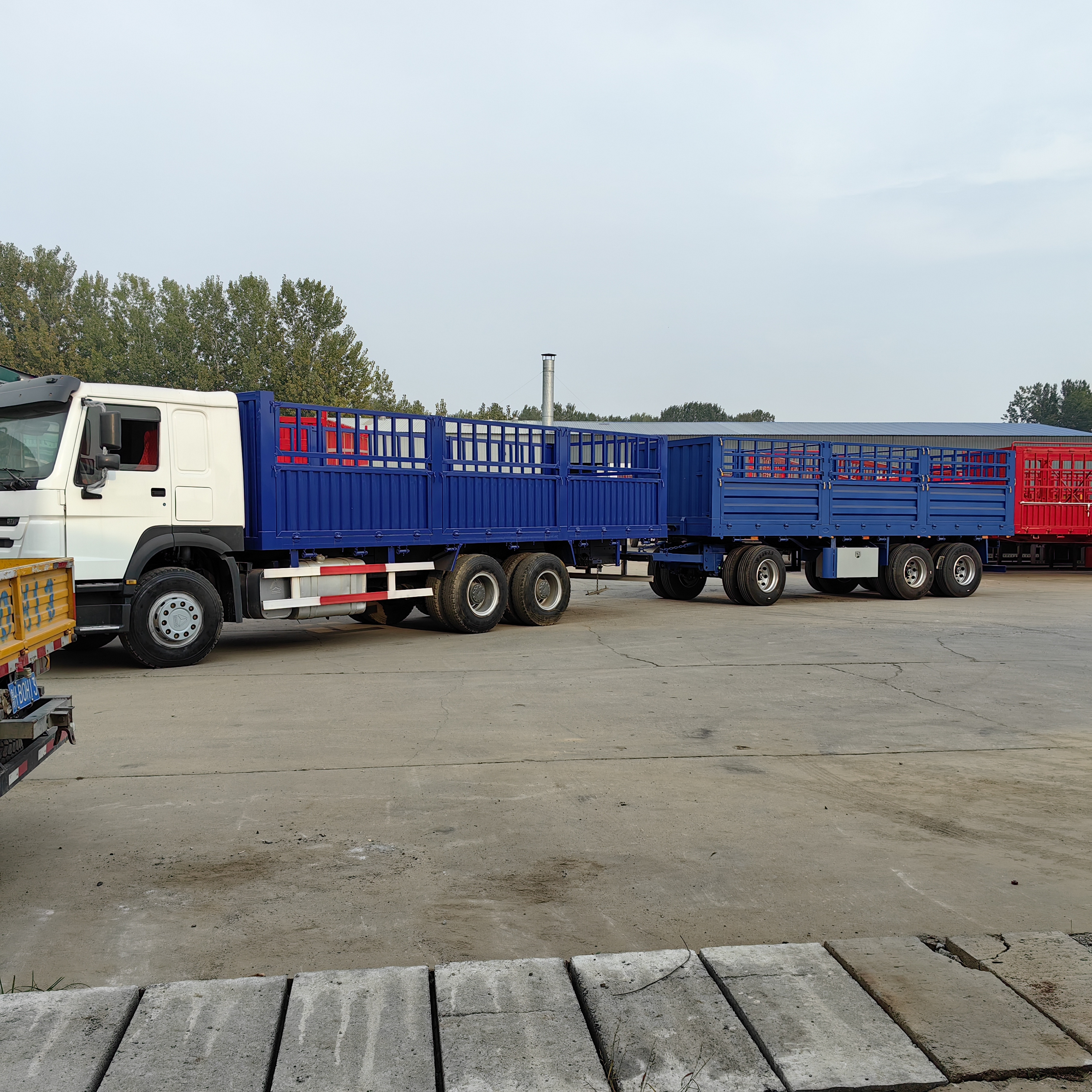 Manufacture Factory Howo 371hp 10 wheel 6x4 30ton used fence cargo dump truck for sale