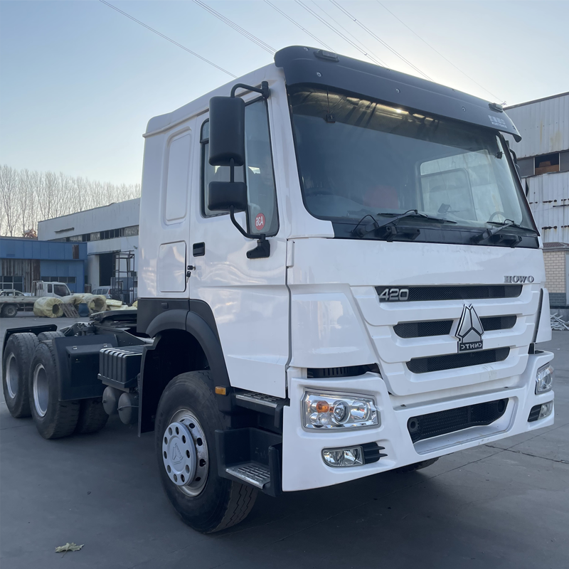 Heavy truck 10 wheel sinotruk 6x4 white tractor truck howo used sinotruk tractor truck head for sale