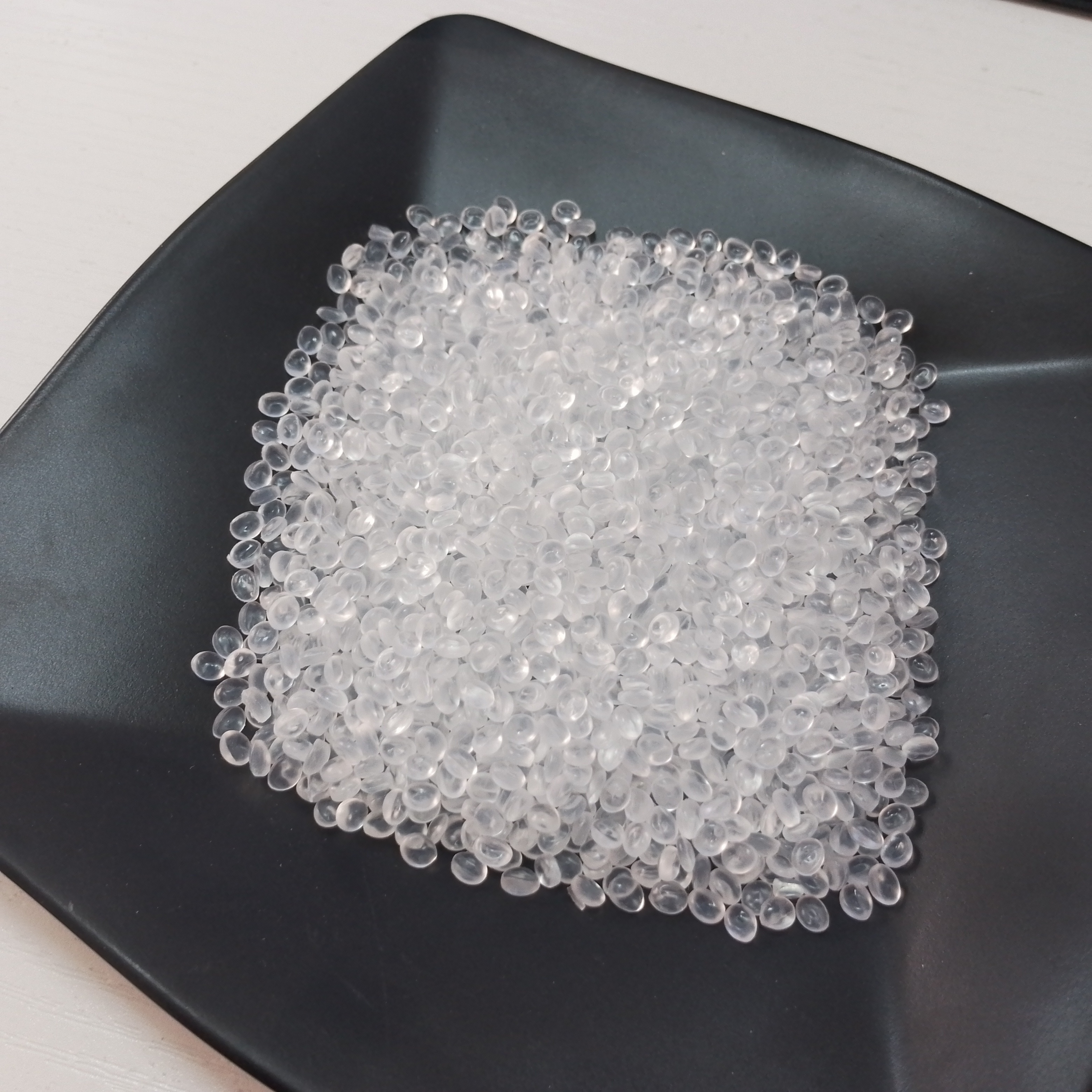 Hot selling EVA manufacturers direct sales granular EVA foam molding plastic particles