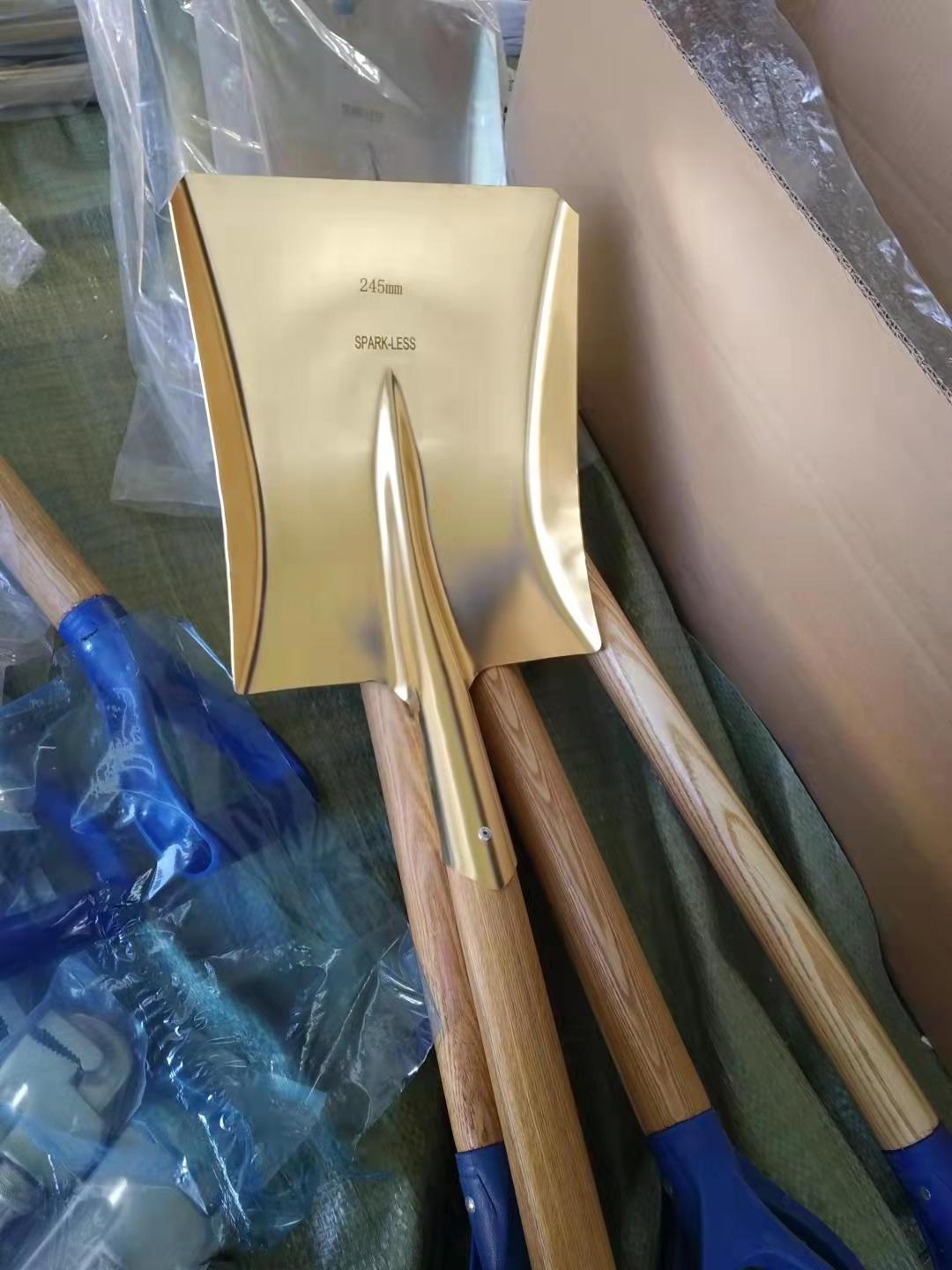 Hebei Botou non sparking tools  Brass Shovel With Wooden Hand