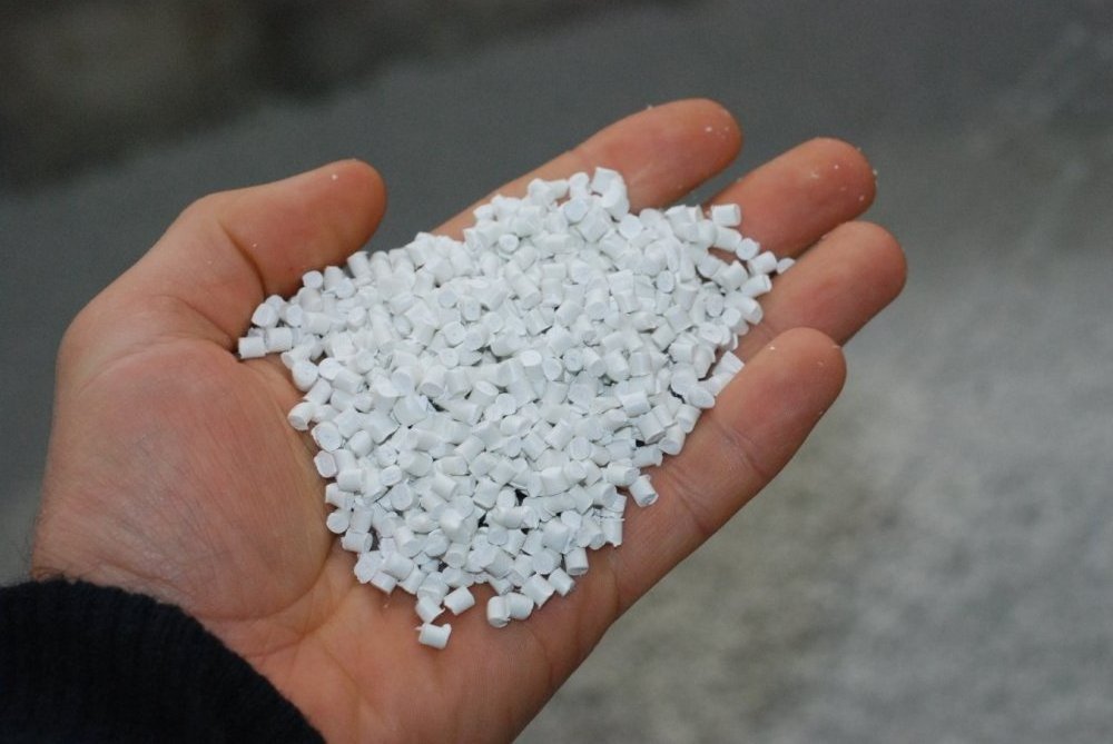 Environmentally friendly Hdpe Granules recycled Plastic Raw Materials  HDPE Plastic Raw Materials Injection Moulding