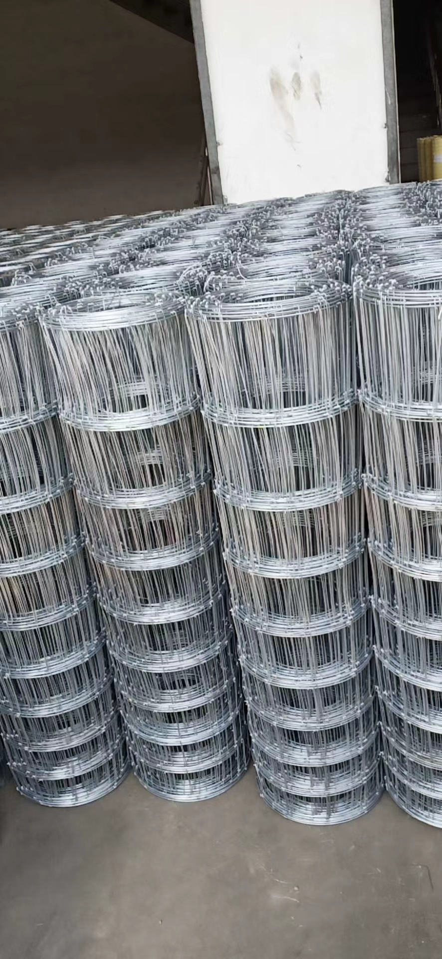 Cheap price wholesale galvanized sheep fence goat fence field fence