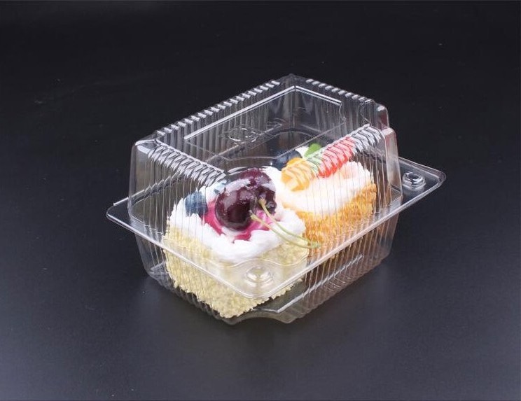 Disposable blister packaging clear plastic cake box.