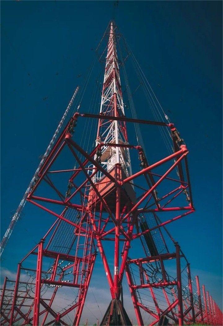 Factory customization telecom cctv surveillance mast camera mast light tower Communication pole Tower surveillance tower