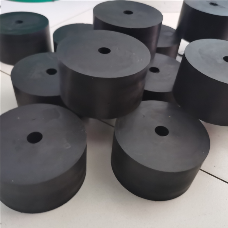 Custom black round rubber shock absorber strut pad anti vibration rubber buffer cylindrical rubber damping block with hole