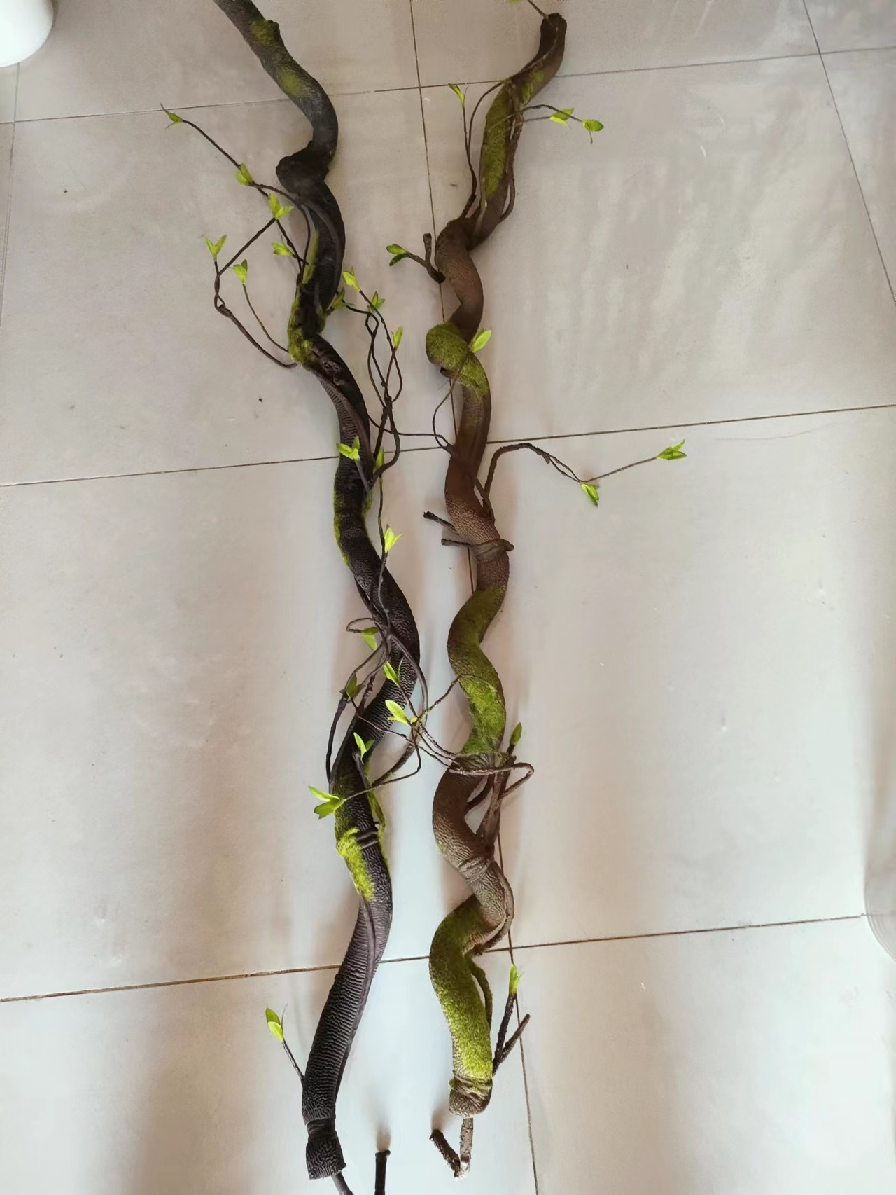 Artificial Curly Willow Branches Plants Decorative Brown Twig Stems Spray for Vase DIY Crafts Wedding Floral Arrangement