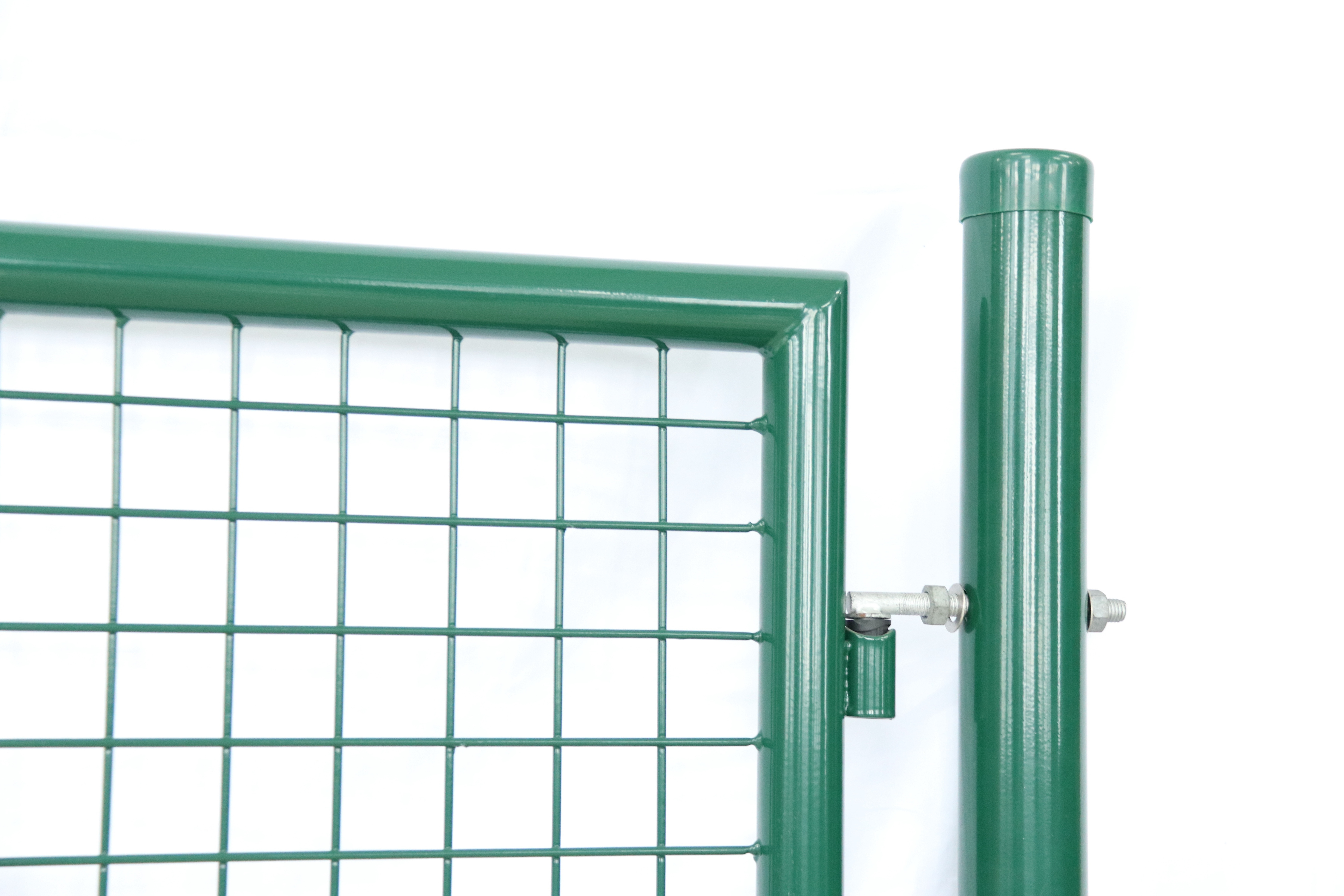 Iron Craft Wire Mesh Fence Double Gate Green Pvc Coated  Europe Economy Garden Gate With Safty Lock Round post