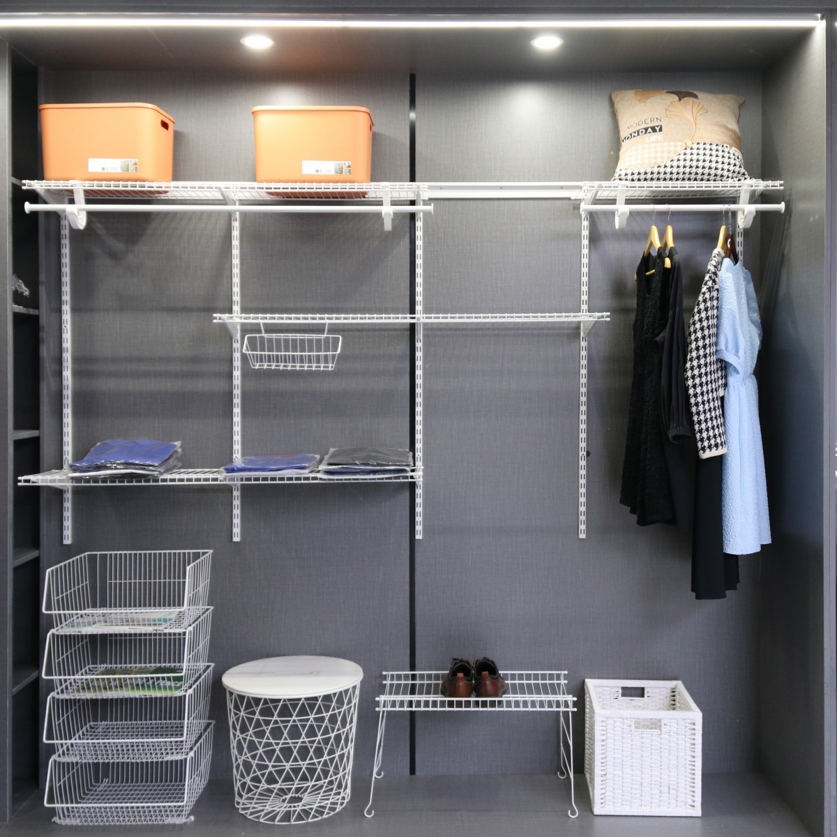 Metal Walking Closet Armable Rail Room Clothes Organizer Storage Wardrobe Wire Shelving Shelf Closet System For Bedroom