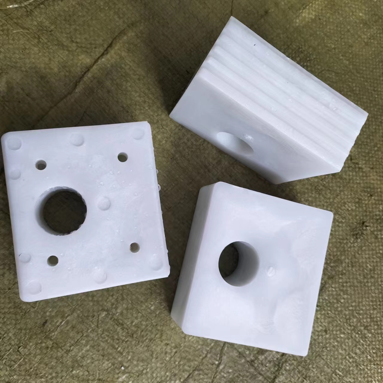 Factory Customized High Density Cnc Polyethylene Nylon Solid Plastic Support Nylon Block