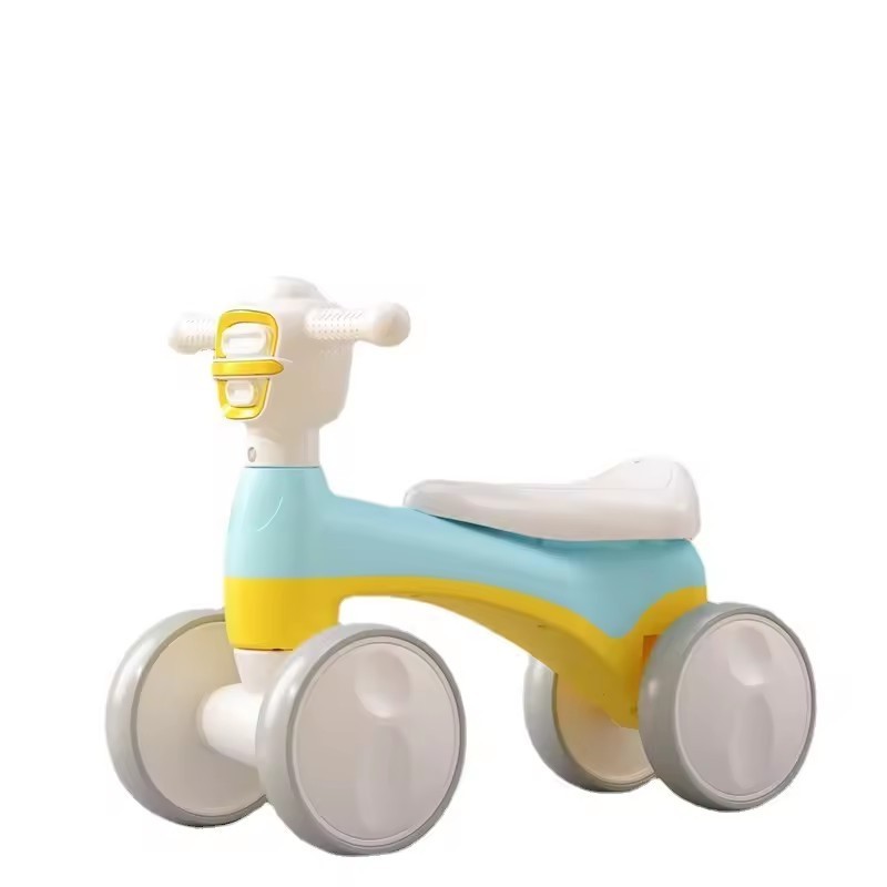 Hot sale children's plastic toy car four wheel scooter with music and light kids ride on toy car