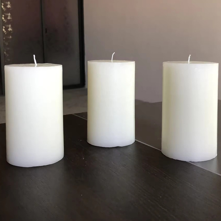 Factory Wholesale different size real wax pillar candle with candelabra for wedding table decoration