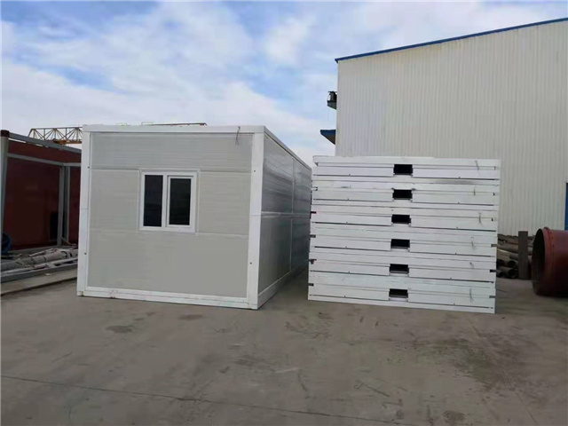 Cheap and comfortable prefabricated Chinese folding container home easy to install collapsible storage containers