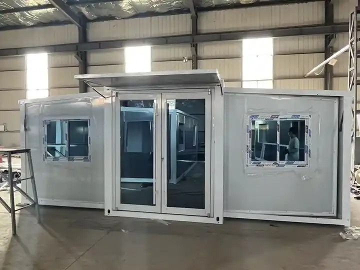 Prefab glass building mobile tiny houses portable casa container houses prefabricated homes modern villa 5 bedroom