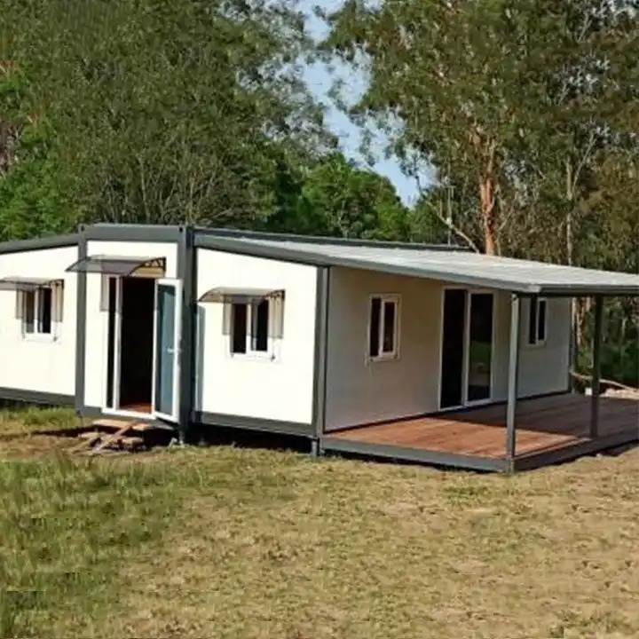 Prefabriqu house 3 bedrooms and living room container huser wood garge bungalow htel double doors shipping container 20