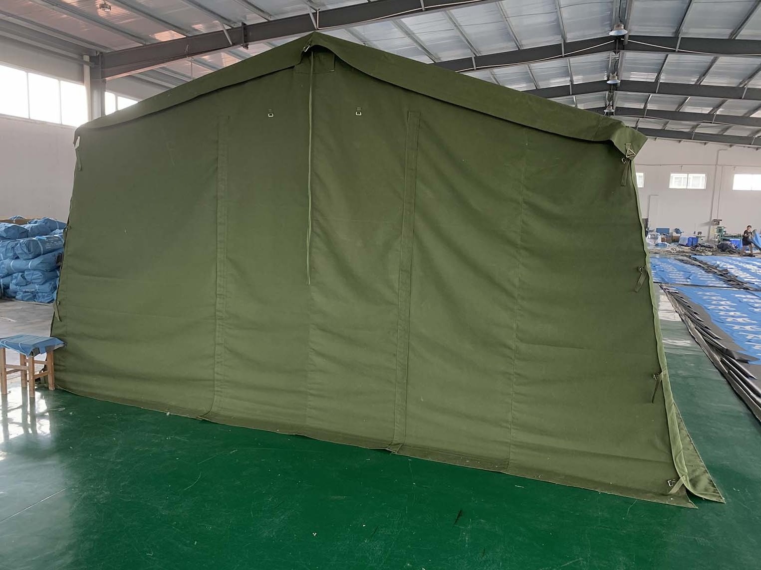 5m*5m Olive Green Tent Hot Sale Tent Outdoor Big Large Refugee Family Relief Living Tent