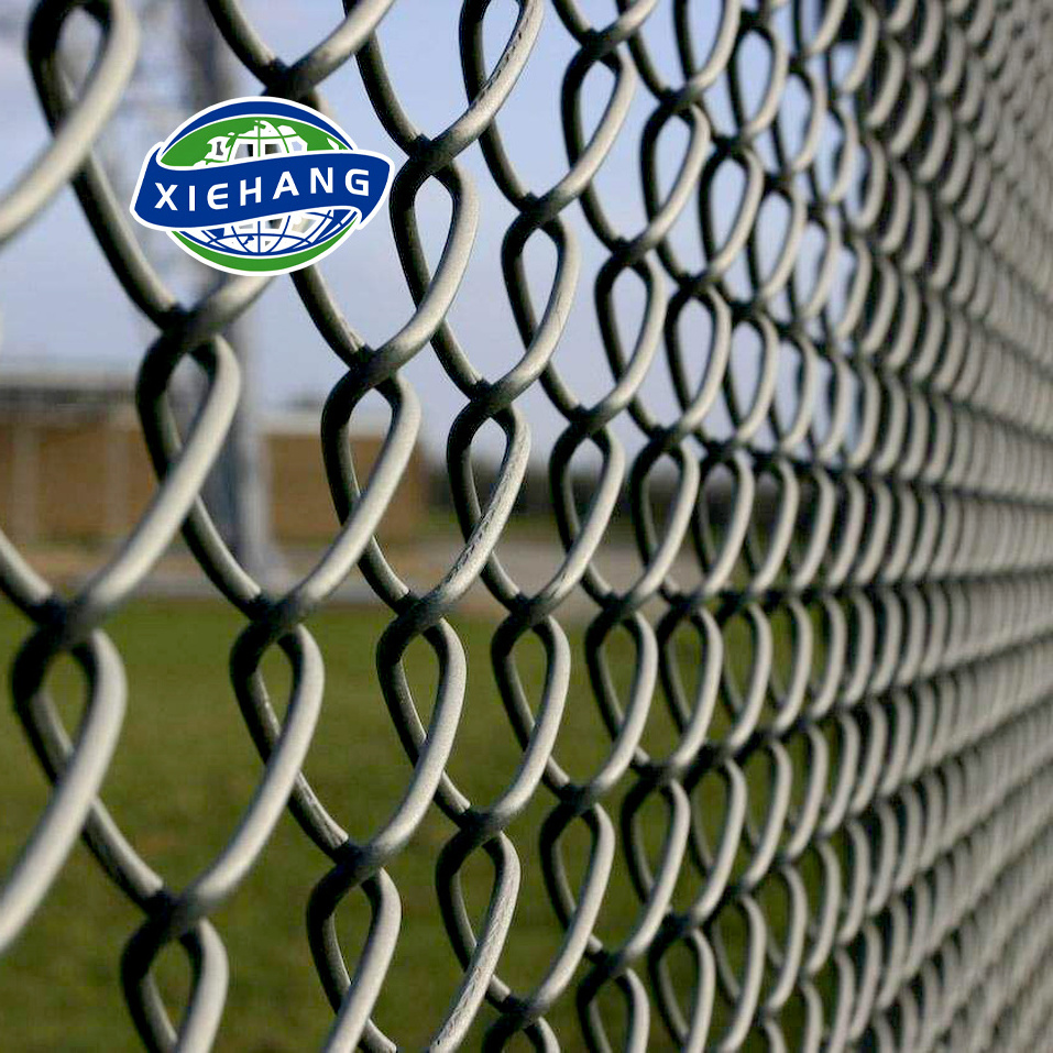 galvanized chain link fence 9 gauge saudi arabia top barbed wire for volleyball court per square meter weight