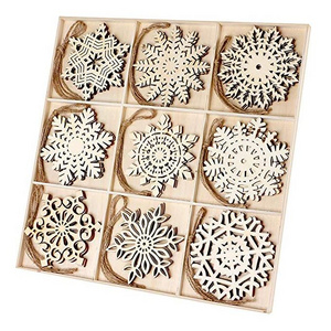 Wholesale Christmas Ornaments Snowflakes Wooden Laser Engraving Decorations