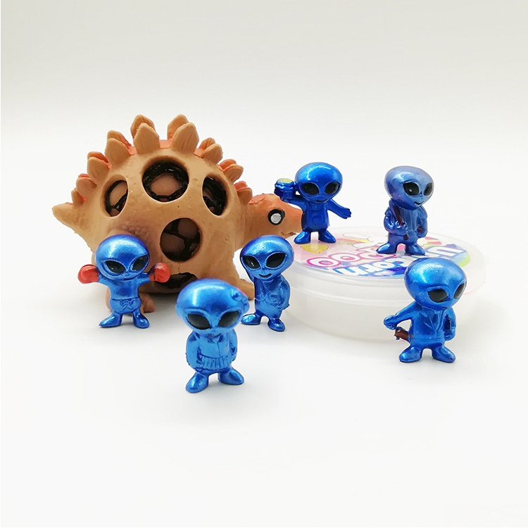 ZQX178 Yiwu Toys Gift Kids Mini Doll Alien Toy For Egg Capsule