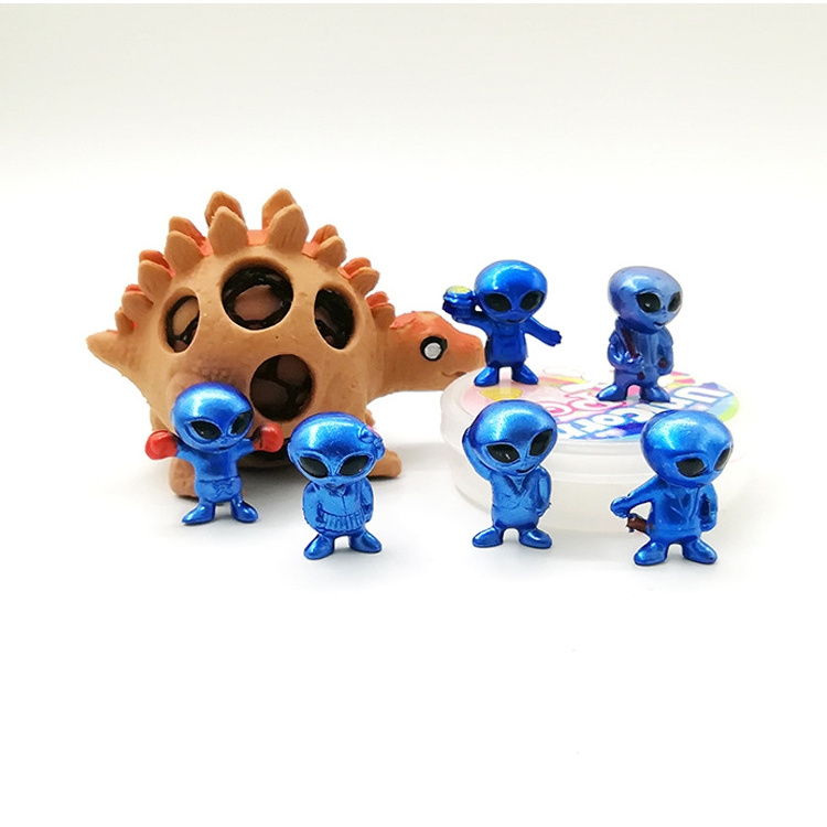 ZQX178 Yiwu Toys Gift Kids Mini Doll Alien Toy For Egg Capsule