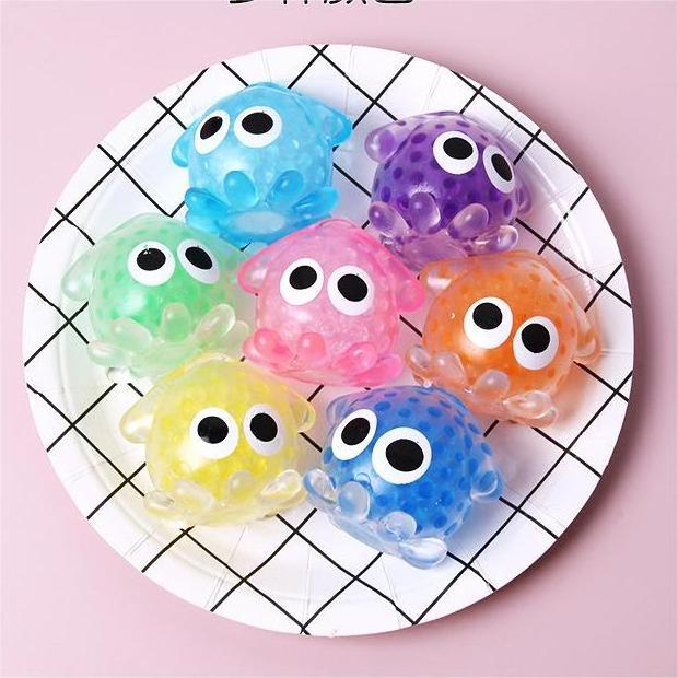 Creative Cartoon Cute Little Squid Stress Relief Toy TPR Soft Animal Squeeze Ball Mini Squishy Stress Ball For Kids Party Favors