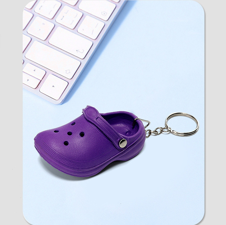 Wholesale Lovely 3D Mini Eva Plastic Croc Key Chain Foam Hole Sandal Slipper Beach Shoe Keychain Decoration