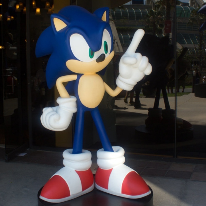 Factory Direct Sell Fiberglass Cartoon Sonic Statue Large Life Size Figure Sculpture Resin Statue