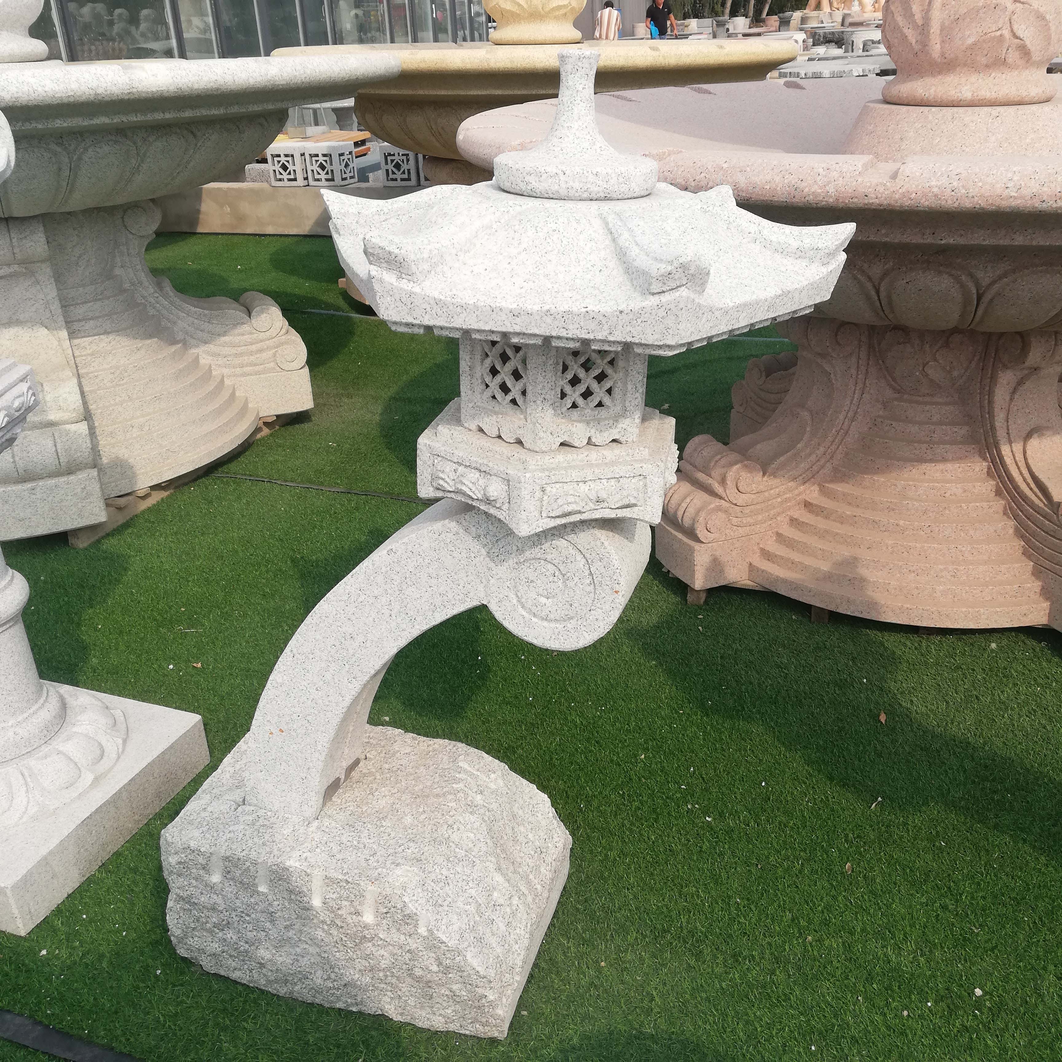 Natural Marble Statue Outdoor Garden Decor Lamp Sculpture Japanese Garden Stone Lantern For Sale