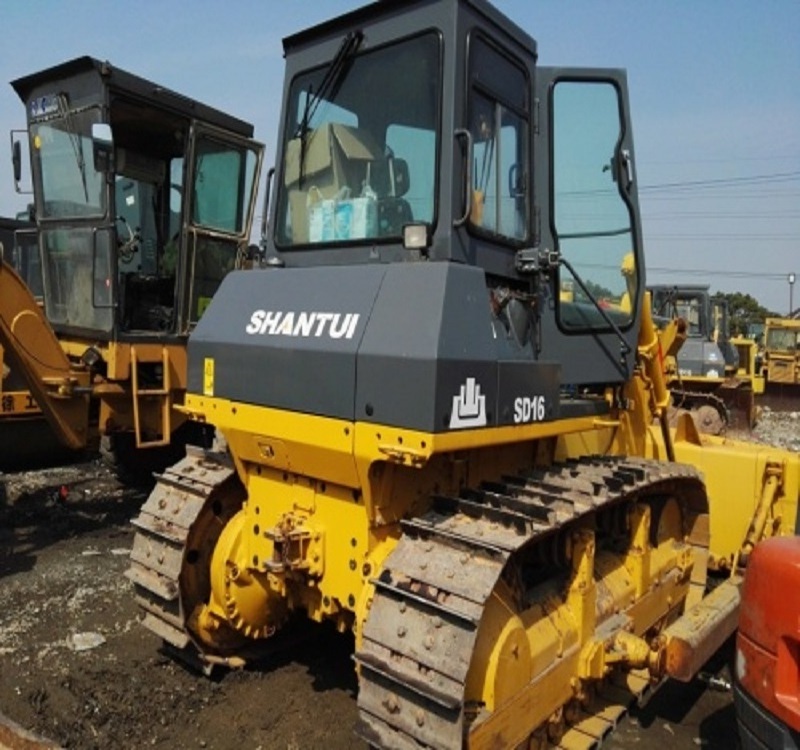 used Shantui SD16L bulldozer for sale can be installed with intersecting crawlers to compact asphalt pavement