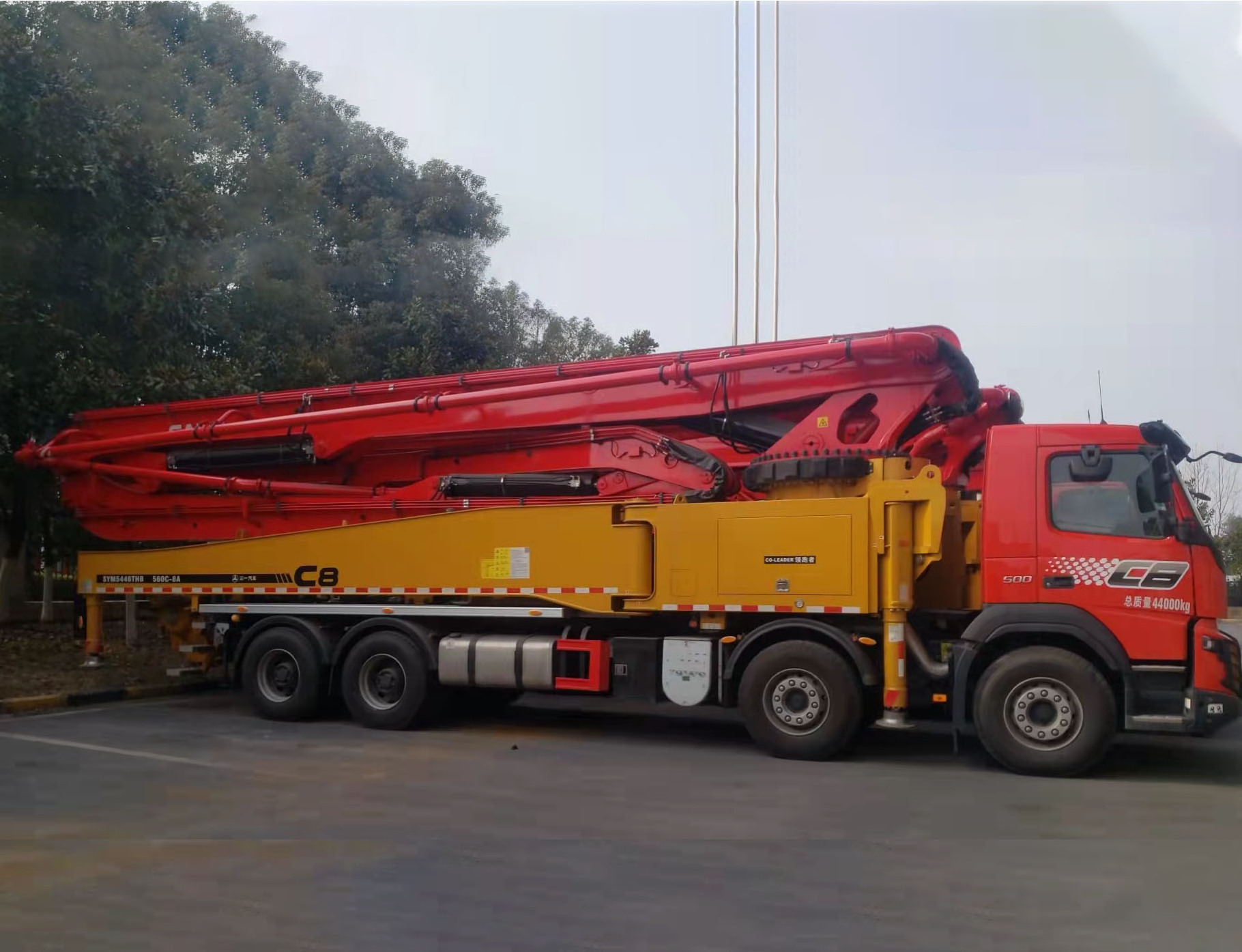 Hot 56m 4-Axle Concrete Pump Truck SYM5446THBF 560C-8A SYM5446THB 560C-8A Mobile Concrete Pump  For Sale